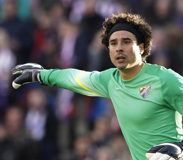 Những pha cản phá không tưởng của Guillermo Ochoa
