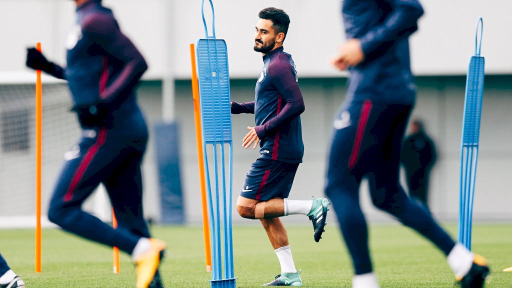 Hậu trường Man City chuẩn bị lên phim