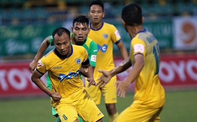 Điểm tin bóng đá Việt Nam tối 24/09: FLC Thanh Hóa đòi lại ngôi đầu