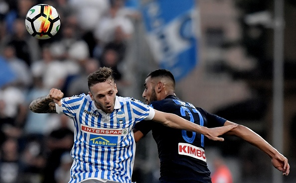 Ảnh bài viết Đối thủ đá như 'lên đồng', Napoli toát mồ hôi tại Paolo Mazza