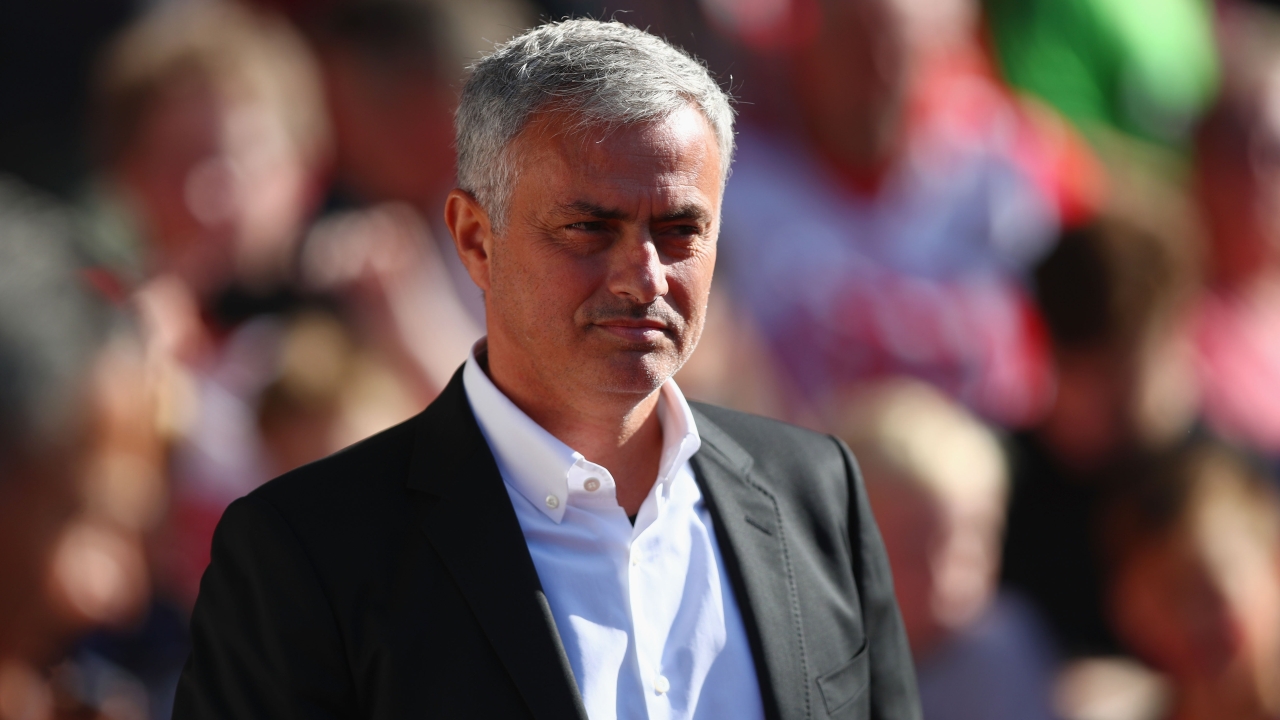 Ảnh bài viết HLV Mourinho giải thích lí do để Smalling vào sân