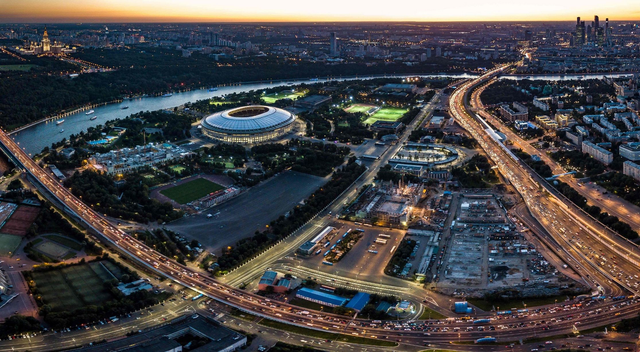 Ảnh bài viết SVĐ Luzhniki - 'Ký ức 2008 của M.U' khoác diện mạo mới tuyệt đẹp