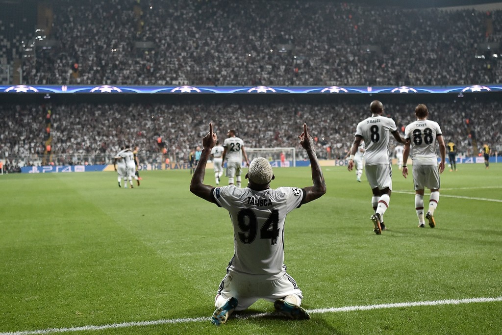 Besiktas 2-0 RB Leipzig: Xuất sắc xây chắc ngôi đầu