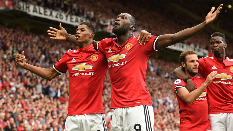 Những thống kê trước thềm lượt trận tối nay: Man Utd vô đối
