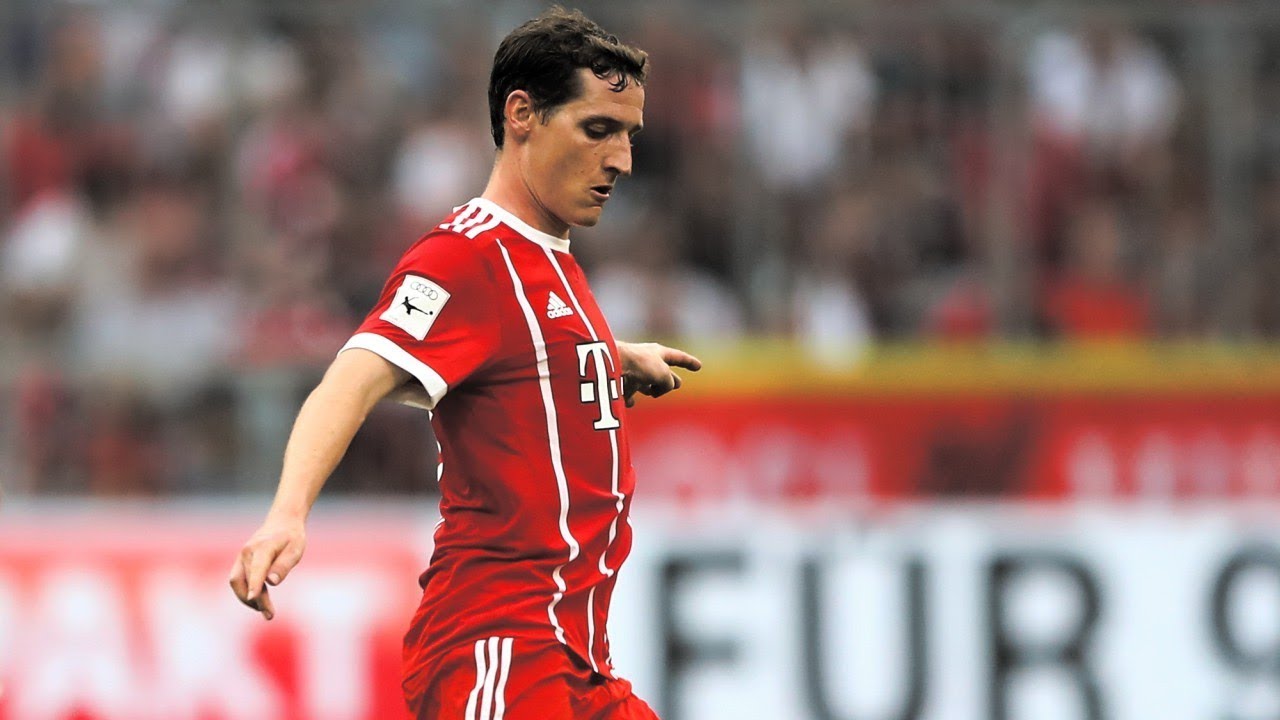 Vì sao Bayern quyết chiêu mộ Sebastian Rudy?
