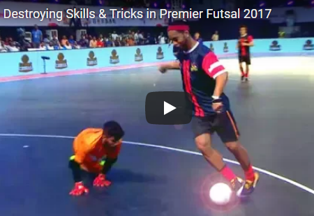 Ảnh bài viết Ronaldinho đang nâng tầm giải Premier Futsal 2017