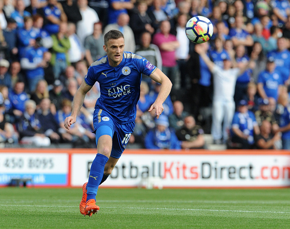 'Cất' Mahrez, hàng công Leicester cũng chẳng khá hơn