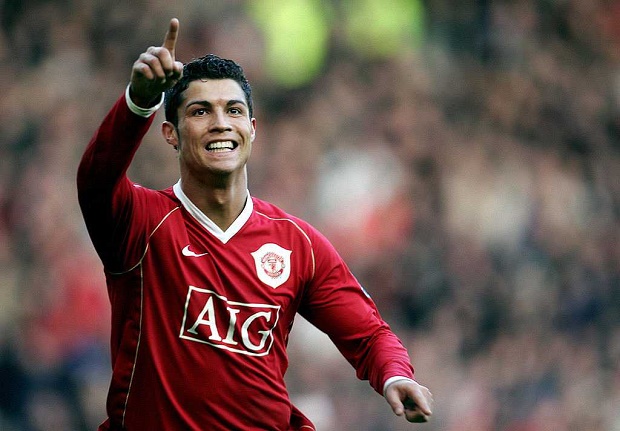 Ảnh bài viết Ronaldo tiết lộ lý do rời Man United, gia nhập Real Madrid
