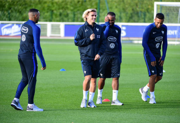 Ảnh bài viết Sao Arsenal cười tít mắt vì mái tóc của Griezmann