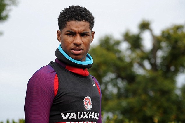 Ảnh bài viết Rashford lạc lõng trong buổi tập thứ 2 của tuyển Anh