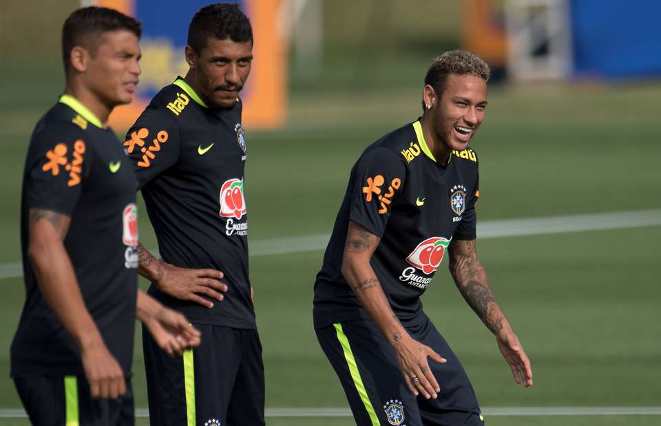 Ảnh bài viết Fan Barcelona ủng hộ Paulinho triệt hạ Neymar