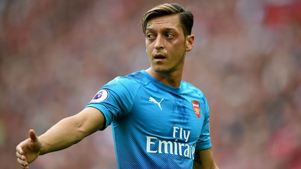 "Tâm trí của Ozil đã rời Arsenal"