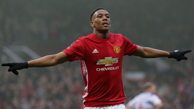 Ảnh bài viết Arsenal nhắm Martial thay Sanchez, Man Utd có bán?