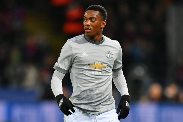 Ảnh bài viết Tơ tưởng Martial, Arsenal nếm" trái đắng"