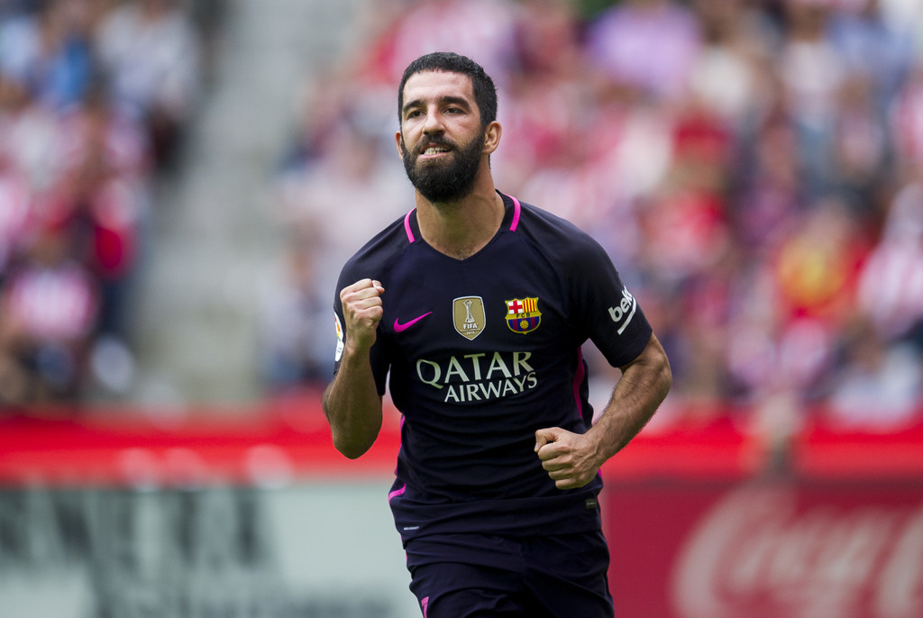 Tiêu điểm chuyển nhượng: M.U nhắm sao lạ, Arsenal ‘rút ruột’ Barca