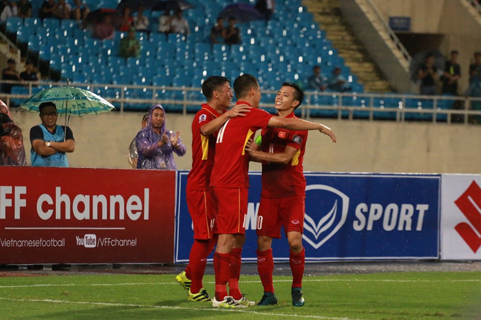 Ảnh bài viết TRỰC TIẾP: Việt Nam 5-0 Campuchia: MẠC HỒNG QUÂN GHI BÀN (KT)