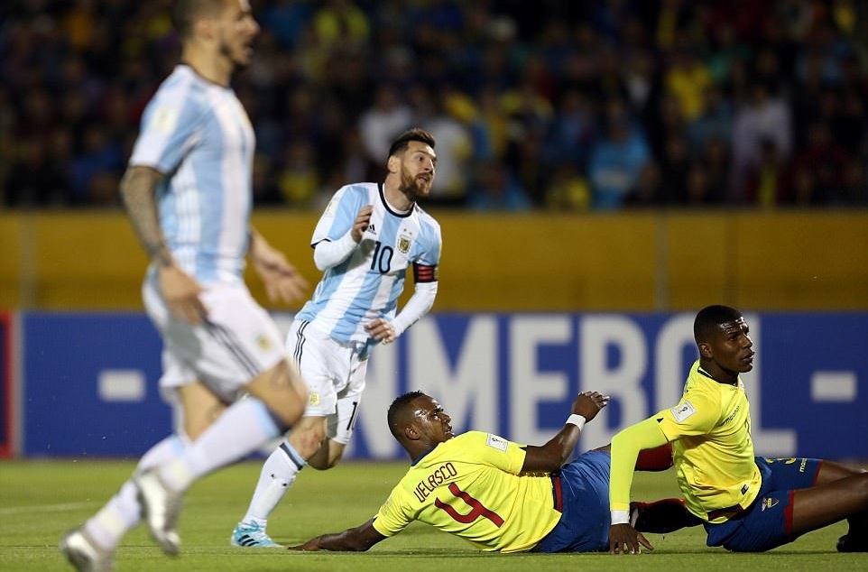 5 cầu thủ ấn tượng nhất VL World Cup 2018: Gọi tên Messi, Ronaldo