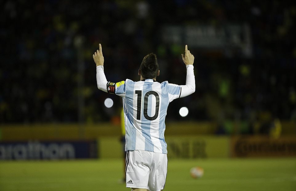 Ảnh bài viết Ecuador 1-3 Argentina: Định nghĩa về người hùng