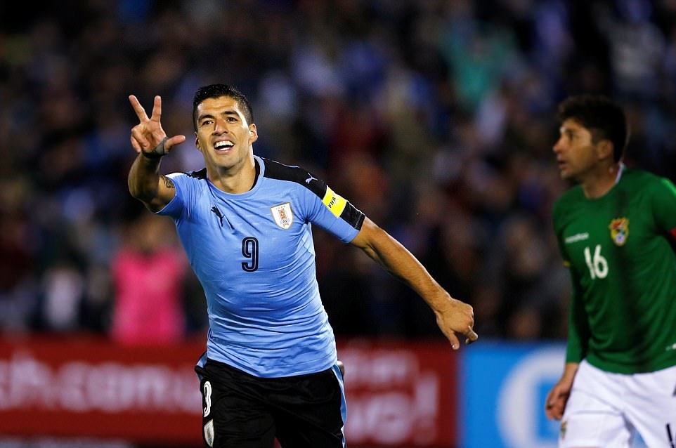Ảnh bài viết Luis Suarez lập cú đúp, Uruguay giành vé trong trận cầu 6 bàn thắng
