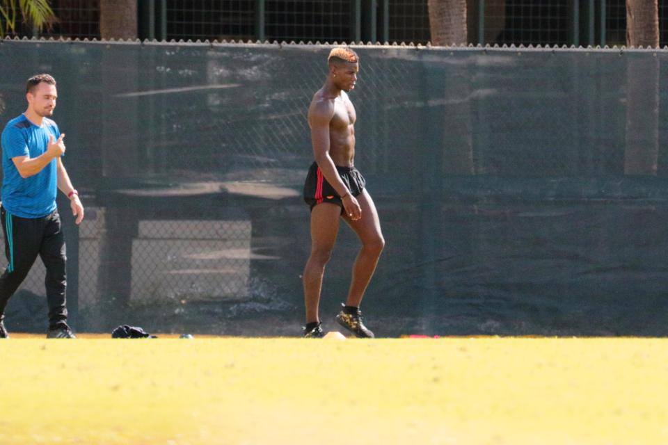 Ảnh bài viết Pogba khoe bụng 6 múi, ngày trở lại không còn xa