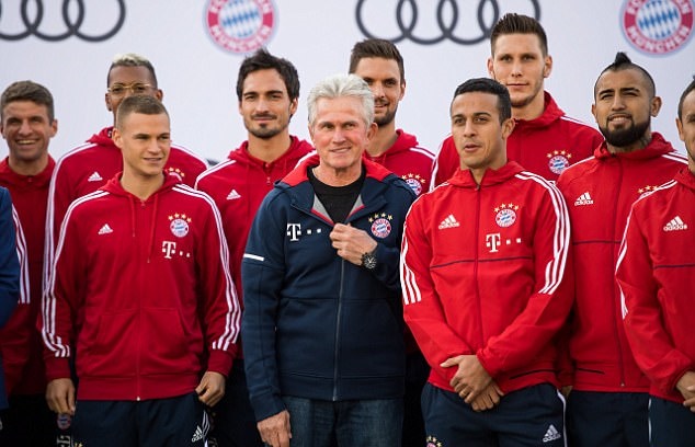  Dàn sao Bayern Munich nhận siêu xe Audi sang chảnh