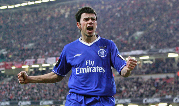 Ảnh bài viết Người cũ Chelsea báo tin buồn cho Man Utd, Man City