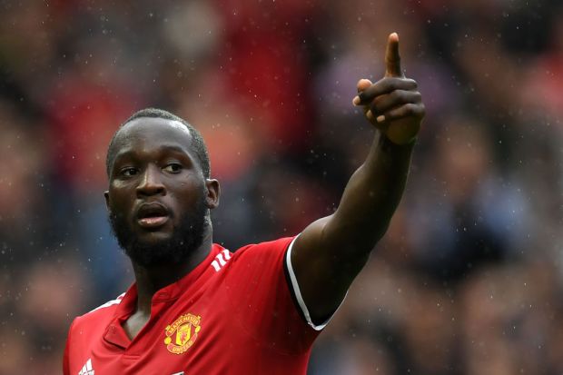 Ảnh bài viết Gary Neville thách Lukaku nổ súng tại derby nước Anh