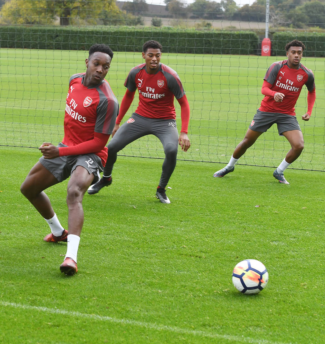 Ảnh bài viết CĐV Arsenal mừng rỡ khi hàng loạt trụ cột trở lại