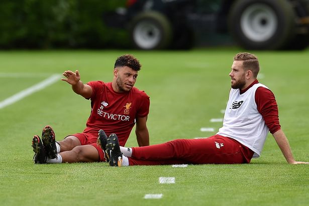 Ảnh bài viết Chiến M.U, Klopp không dám mạo hiểm với Chamberlain