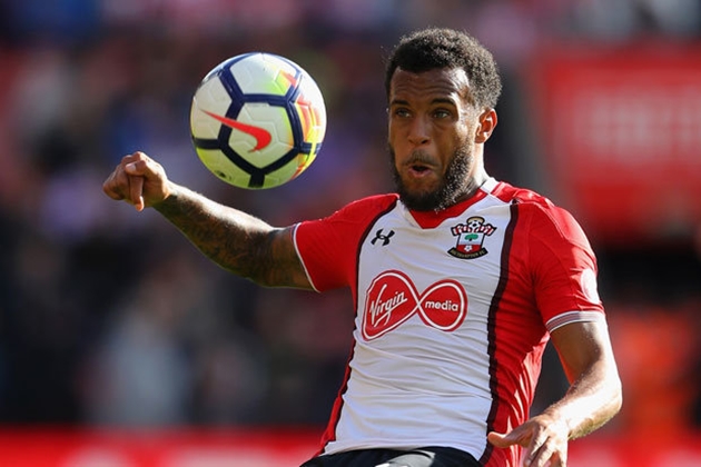 Ảnh bài viết Chiêu mộ người cũ, Chelsea bị Man City cản lối