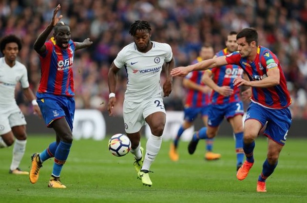Ảnh bài viết Huyền thoại Arsenal chỉ ra vấn đề của Michy Batshuayi