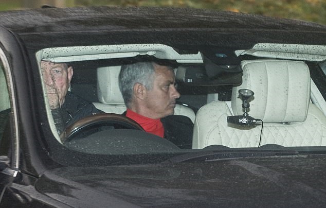 Ảnh bài viết Mourinho trầm ngâm, M.U chờ đụng độ Benfica