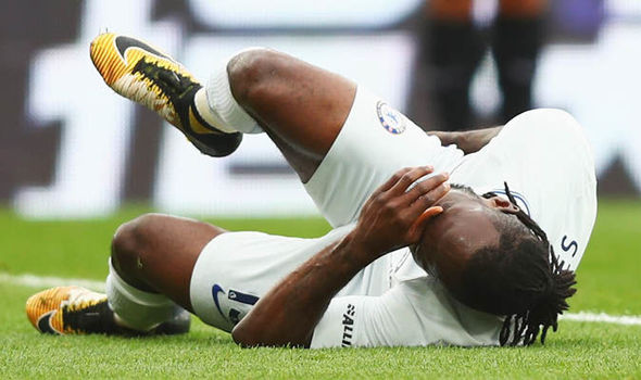 NÓNG: Đã rõ chấn thương của Victor Moses