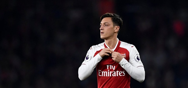 Ảnh bài viết Ozil bị chỉ trích dữ dội sau trận thua Watford