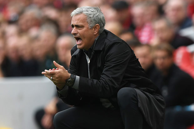 Tiết lộ: Mourinho từng 2 lần 'chê' lời đề nghị của Liverpool