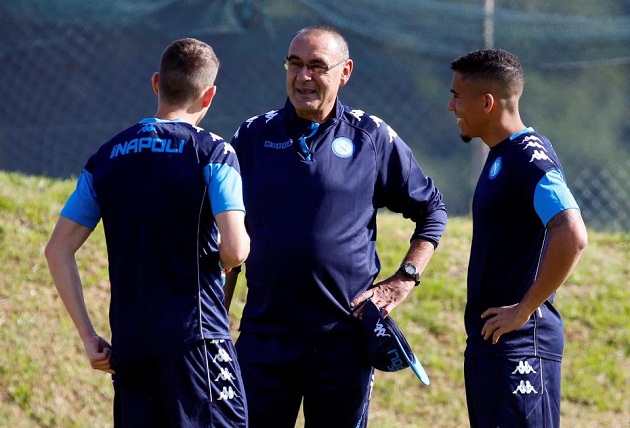 Góc nhìn ngược: Chờ Maurizio Sarri "dĩ độc trị độc"