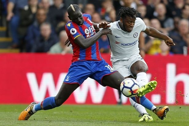 Michy Batshuayi sẽ bị "tống khứ" ngay trong tháng Giêng