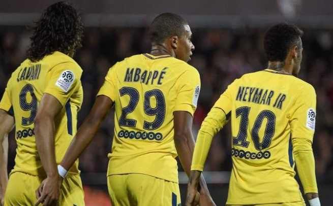 Bắt chước Messi, Neymar hứa sẽ giúp Mbappe thành siêu sao thế giới
