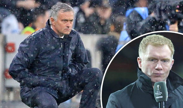 Scholes: "Mourinho dựng xe buýt là cần thiết"