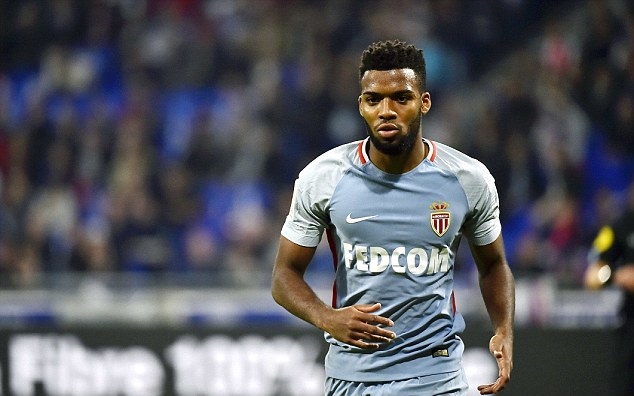 Ảnh bài viết Vụ Thomas Lemar: Bayern đầu hàng, Arsenal rộng cửa