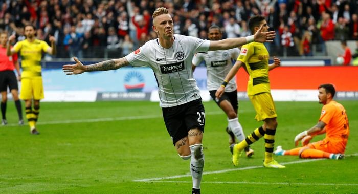 Ảnh bài viết Aubameyang tịt ngòi, Dortmund hút chết trước Frankfurt