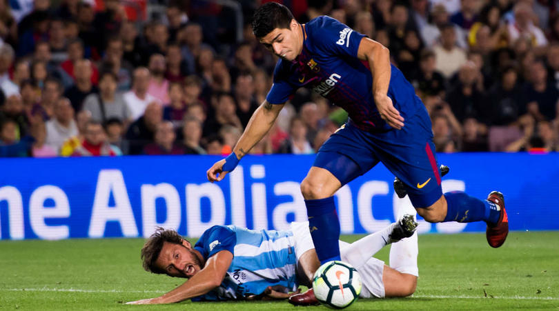 Ảnh bài viết Suarez bực bội rời sân, Valverde liền ân cần dỗ dành