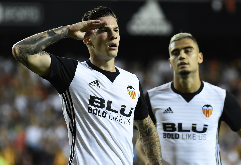 Valencia 4-0 Sevilla: Bất khả chiến bại