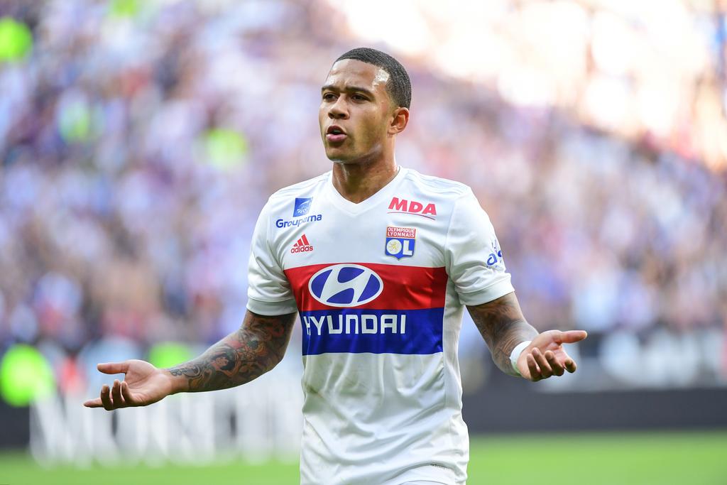 Depay thăng hoa, CĐV M.U phát cuồng