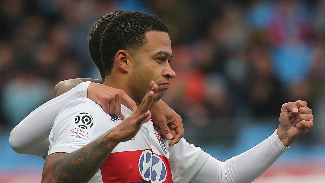 Sau vòng 10 Ligue 1: Neymar hoá tội đồ; Depay nổ hat-trick