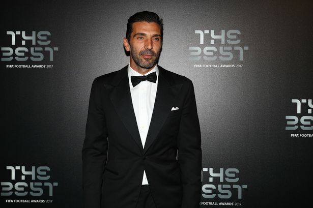 Ảnh bài viết World Cup hoặc Champions League, Buffon chọn cái nào?