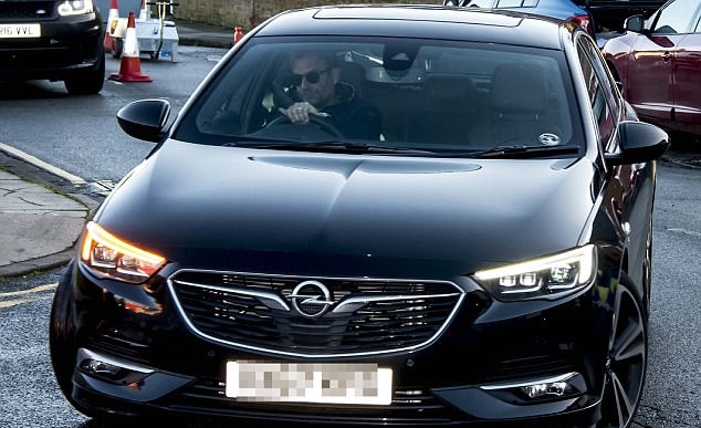 Ảnh bài viết Dàn sao Liverpool ủ dột trở lại sân tập sau thảm bại trước Tottenham