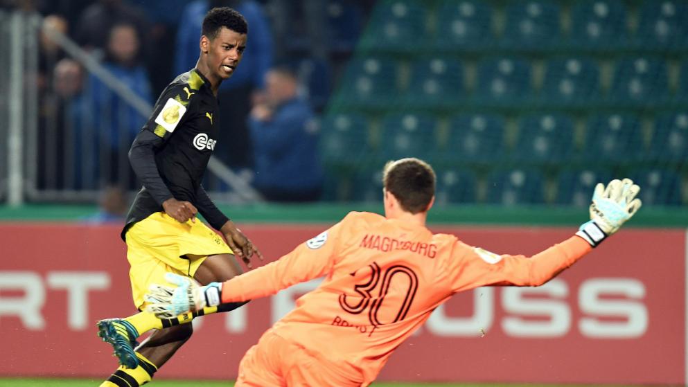 "Ibra mới" nổ súng, Dortmund thắng 5 sao trước Magdeburg