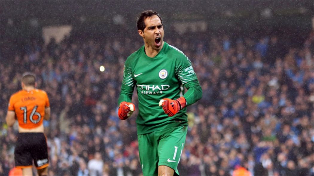 Claudio Bravo - không bỏ cuộc và phần thưởng sẽ đến