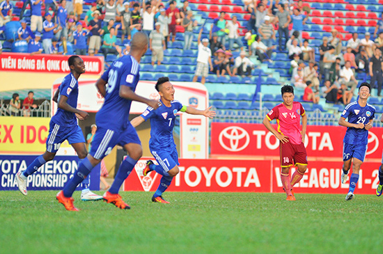 Ảnh bài viết Điểm tin bóng đá Việt Nam sáng 27/10: HAGL và Hà Nội FC thiệt quân, Quảng Nam đón tin vui